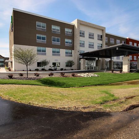 Holiday Inn Express & Suites Fond Du Lac By Ihg Exterior photo